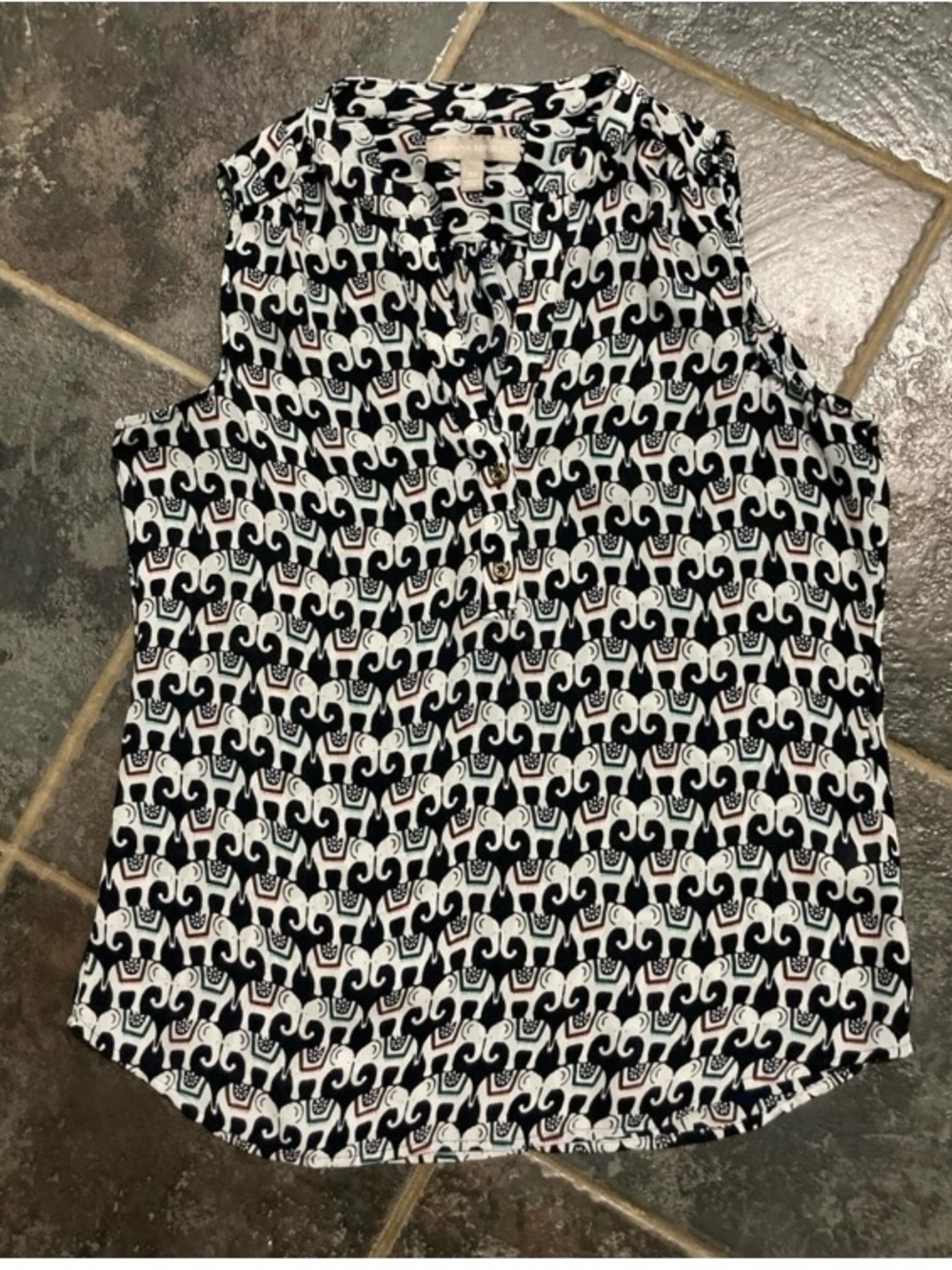Banana Republic Black and White Sleeveless Elephant Print Blouse Size XS